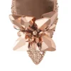 Allure roségouden pumps met puntige neus bedekt met kristallen Allure roségouden pumps met puntige neus bedekt met kristallen