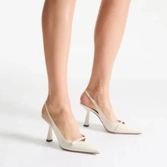 Amita 85 Latte lakleren slingbacks