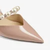 Aurelie 65 Balletroze lakleren pumps met spitse neus en parelversiering Aurelie 65 Balletroze lakleren pumps met spitse neus en parelversiering