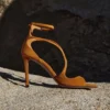 Azia 95 Sunset Orange suède sandalen