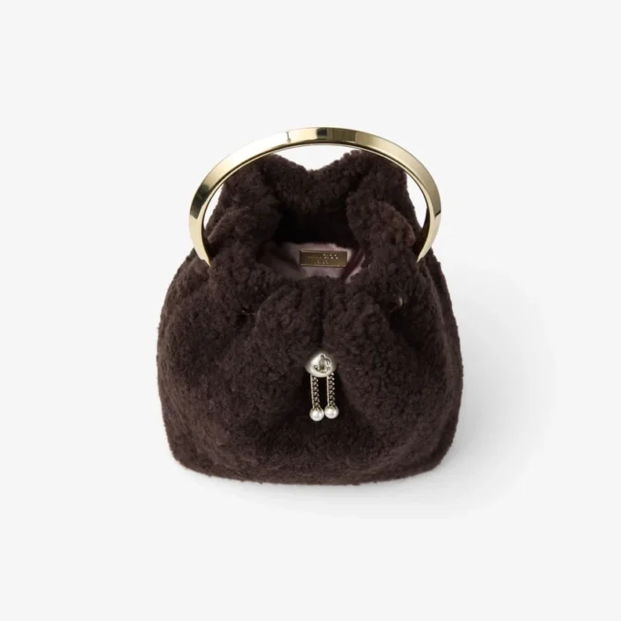 Bon Bon chocoladekleurige bucket bag met metalen handvat Bon Bon chocoladekleurige bucket bag met metalen handvat