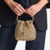 Bon Bon gouden metallic nappa handtas met kristallen borduursel Bon Bon gouden metallic nappa handtas met kristallen borduursel
