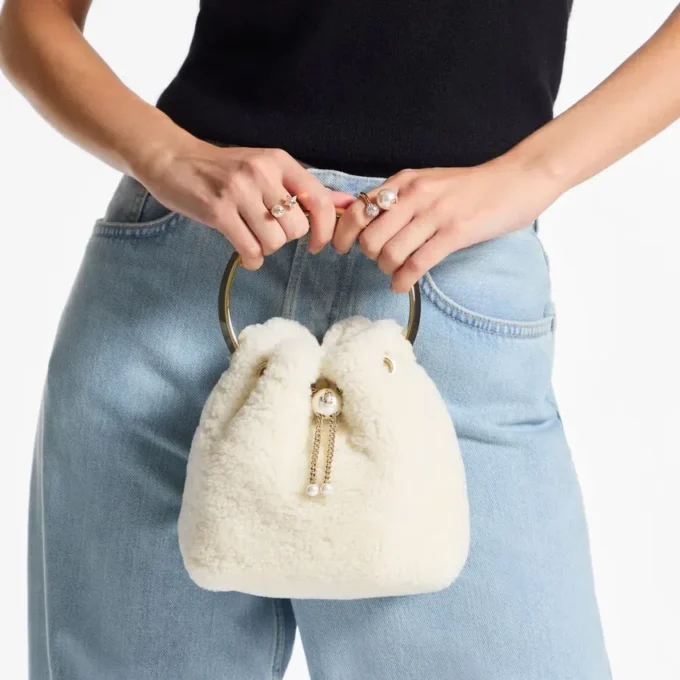 Bon Bon natuurlijke bucket bag met metalen handvat