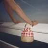 Bon Bon Ruby Red Gingham katoenen stof en rieten bucket bag Bon Bon Ruby Red Gingham katoenen stof en rieten bucket bag