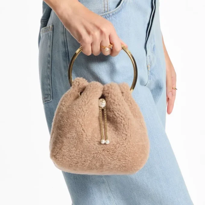 Bon Bon Toffee-bucketbag met metalen handvat