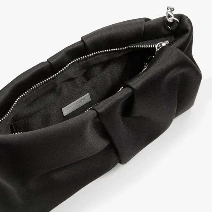 Bonny Clutch Zwarte satijnen clutch