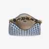 Callie Maxi marineblauwe mix van geruite raffia schoudertas met afneembare geweven nappalederen riem Callie Maxi marineblauwe mix van geruite raffia schoudertas met afneembare geweven nappalederen riem