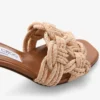 Chara 70 Tan leren en gehaakte raffia muilsandaal Chara 70 Tan leren en gehaakte raffia muilsandaal