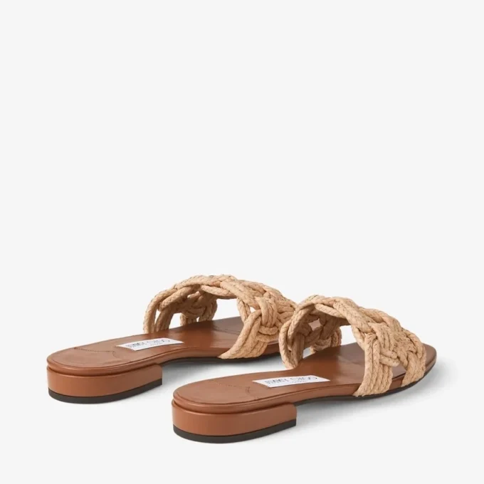 Chara Flat Tan leren en gehaakte raffia-slipper Chara Flat Tan leren en gehaakte raffia-slipper