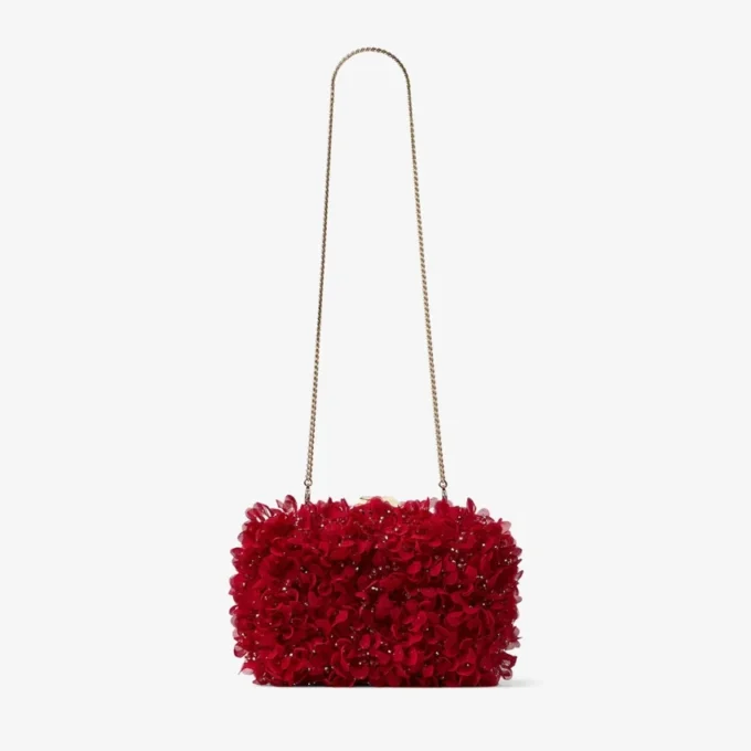 Cloud Ruby Red satijnen clutch met bloembladborduursel