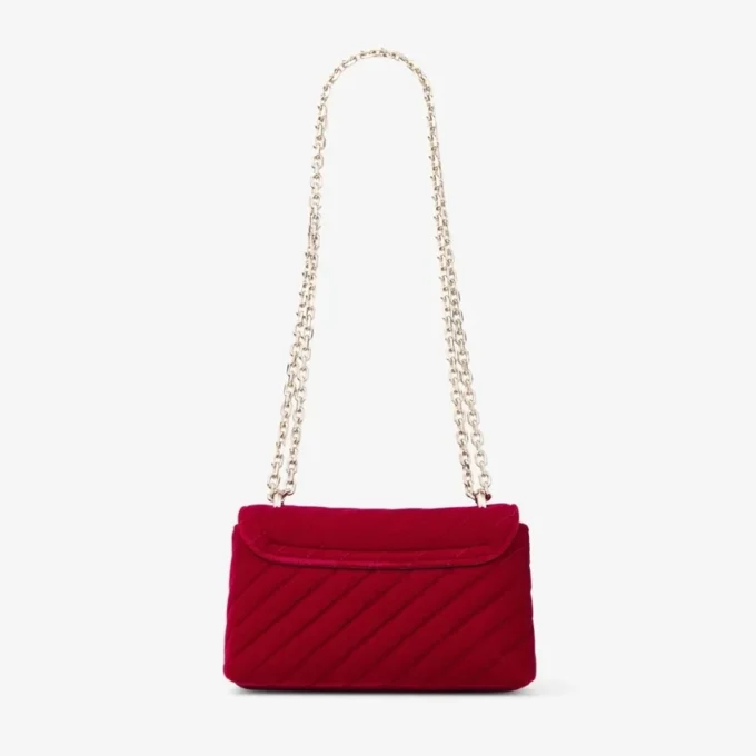 Curve Cross Body Small Robijnrode gewatteerde fluwelen crossbodytas met kristallen Jc-bar