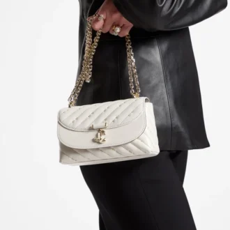 Curve Crossbody Small Latte gewatteerde nappalederen crossbodytas