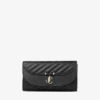Curve-portemonnee met ketting Zwarte gewatteerde portemonnee van bikerleer met ketting Curve-portemonnee met ketting Zwarte gewatteerde portemonnee van bikerleer met ketting
