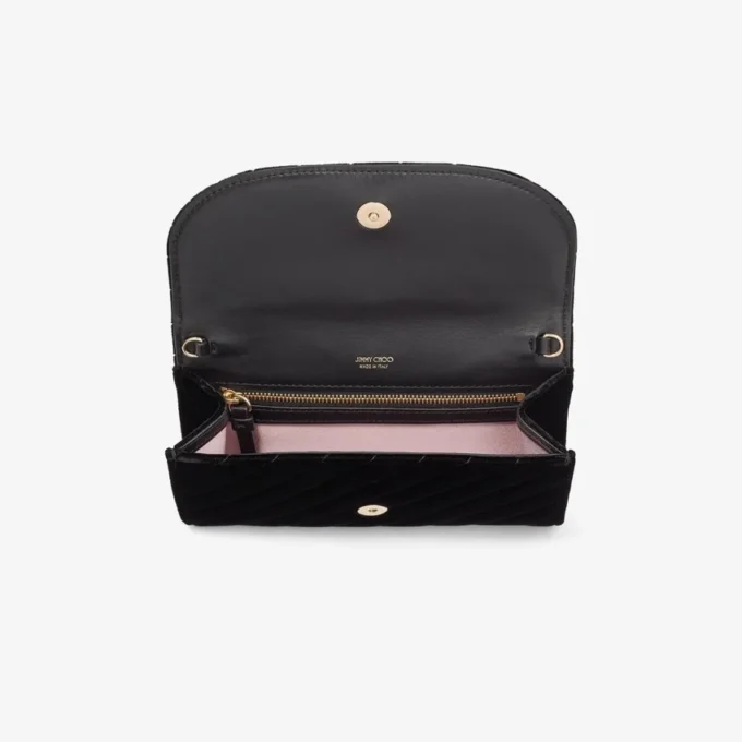 Curve-portemonnee met ketting Zwarte mini-tas van gewatteerd fluweel met Jc-bar met kristallen Curve-portemonnee met ketting Zwarte mini-tas van gewatteerd fluweel met Jc-bar met kristallen