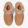 Diamond Maxi Retro F Toffee-kleurig fluweel suède lage sneakers met schapenvacht