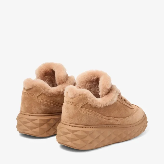 Diamond Maxi Retro F Toffee-kleurig fluweel suède lage sneakers met schapenvacht