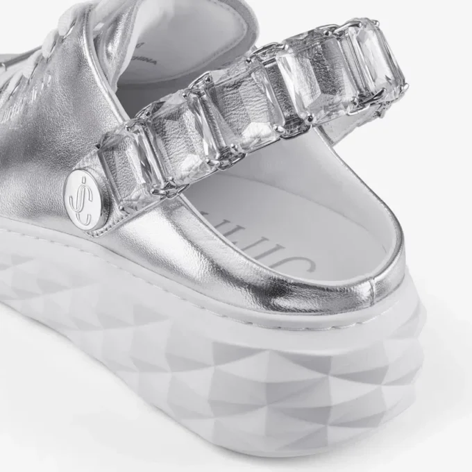 Diamond Sling zilverkleurige metallic leren slippers met kristallen band Diamond Sling zilverkleurige metallic leren slippers met kristallen band
