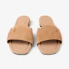 Dina platte suède ballerina’s in toffee