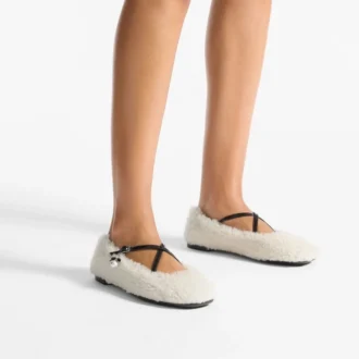 Eleri Ballerina Ballerina’s van natuurlijk schapenvacht met parelbedeling
