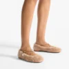 Eleri ballerina Toffee schapenvacht ballerina pumps met parelbedeling