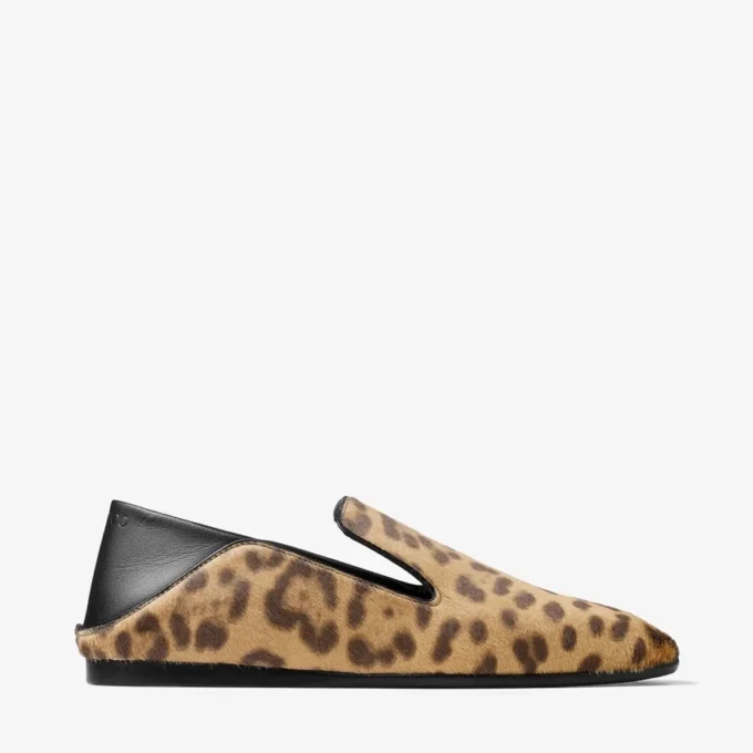 Eliot-slipper Natuurlijke poneyleer slippers met luipaardprint