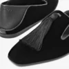 Eliot-slipper Zwarte fluwelen pantoffels met kwastje Eliot-slipper Zwarte fluwelen pantoffels met kwastje