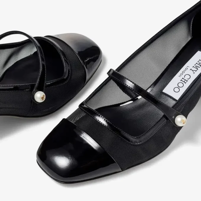 Elisa 45 zwarte pumps van lakleer en mesh
