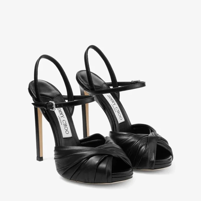Elly 120 Zwarte sandalen van zacht handschoenleer en glanzend nappaleer