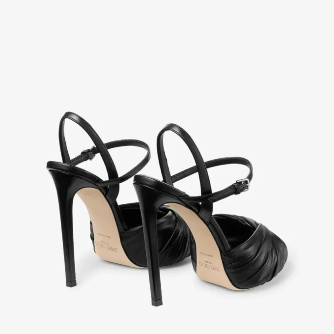 Elly 120 Zwarte sandalen van zacht handschoenleer en glanzend nappaleer
