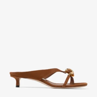 Emeri Stone 35 Tan suède sandalen met steendetail