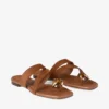 Emeri Stone platte sandalen van tan en amberkleurig suède Emeri Stone platte sandalen van tan en amberkleurig suède