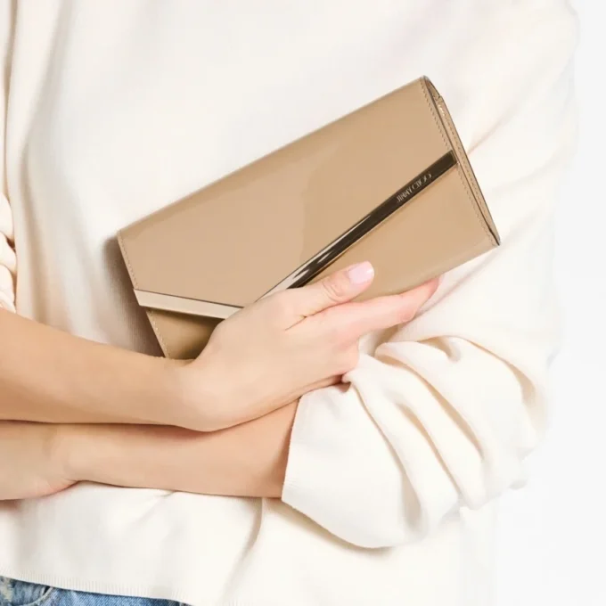 Emmie Chai-clutch van lakleer Emmie Chai-clutch van lakleer