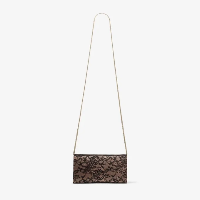 Emmie Zwart en Balletroze Jimmy Choo Kanten Clutch