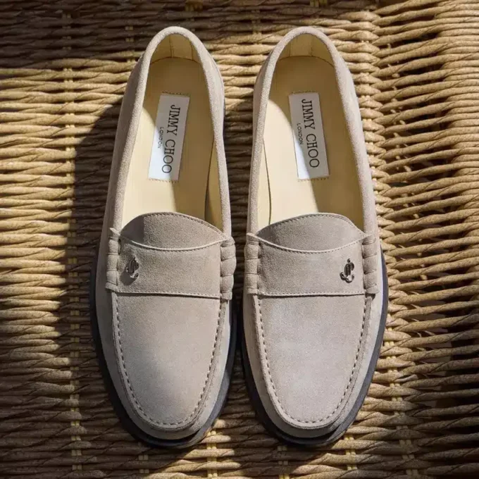 Ethan Loafer Loafer van steenkleurig fluweelsuède Ethan Loafer Loafer van steenkleurig fluweelsuède