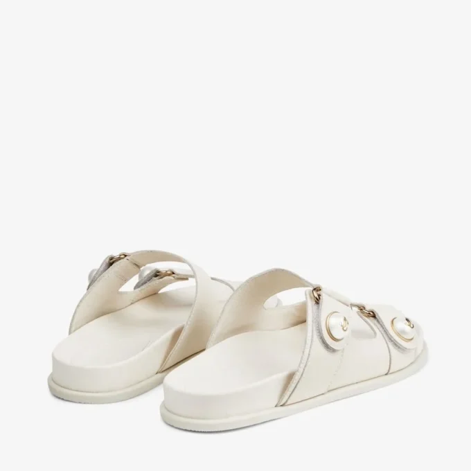Fayence-sandaal Latte-leren platte sandalen met parelversiering Fayence-sandaal Latte-leren platte sandalen met parelversiering