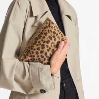 Ganache natuurlijke ponyclutch met luipaardprint