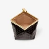 Ganache Sambuco glanzende clutch van leer met krokodillenreliëf Ganache Sambuco glanzende clutch van leer met krokodillenreliëf