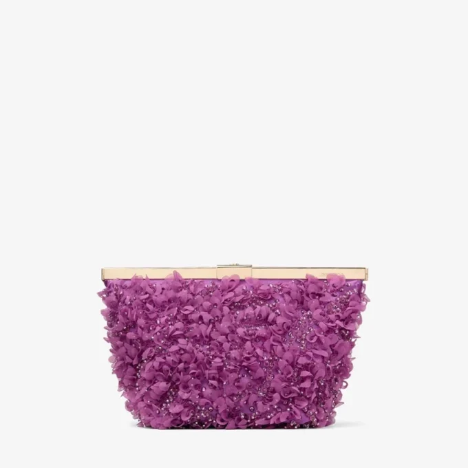Ganache Violet Orchid satijnen clutch met bloembladborduursel Ganache Violet Orchid satijnen clutch met bloembladborduursel