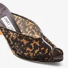 Glace Mule 80 Amber en bruin gemengde TPU-sandalen in schildpadmotief met plexiglas sleehak Glace Mule 80 Amber en bruin gemengde TPU-sandalen in schildpadmotief met plexiglas sleehak