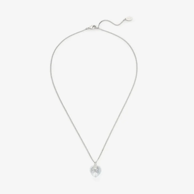Hartketting Hartketting met zilveren afwerking en kristallen Hartketting Hartketting met zilveren afwerking en kristallen