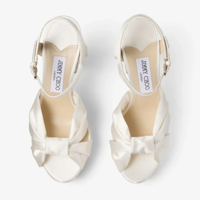 Heloise 120 ivoorkleurige satijnen plateausandalen Heloise 120 ivoorkleurige satijnen plateausandalen