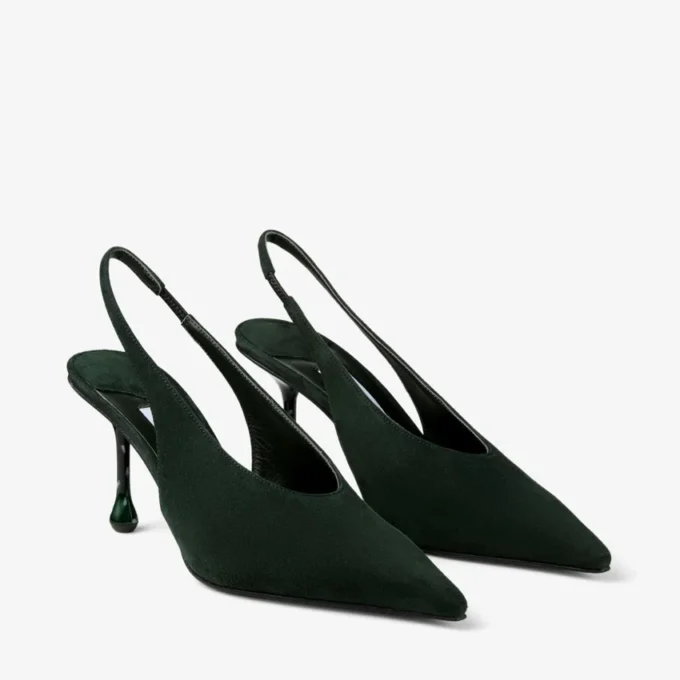 Isa 80 Brits groene suède slingbacks met gestippelde hakken Isa 80 Brits groene suède slingbacks met gestippelde hakken
