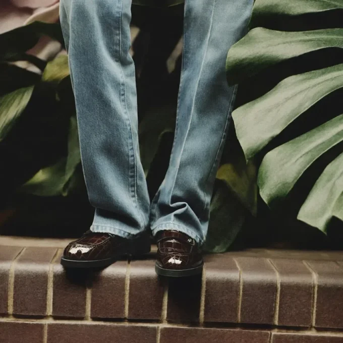 Ivy Loafer Sambuco glanzende loafers van leer met krokodillenreliëf