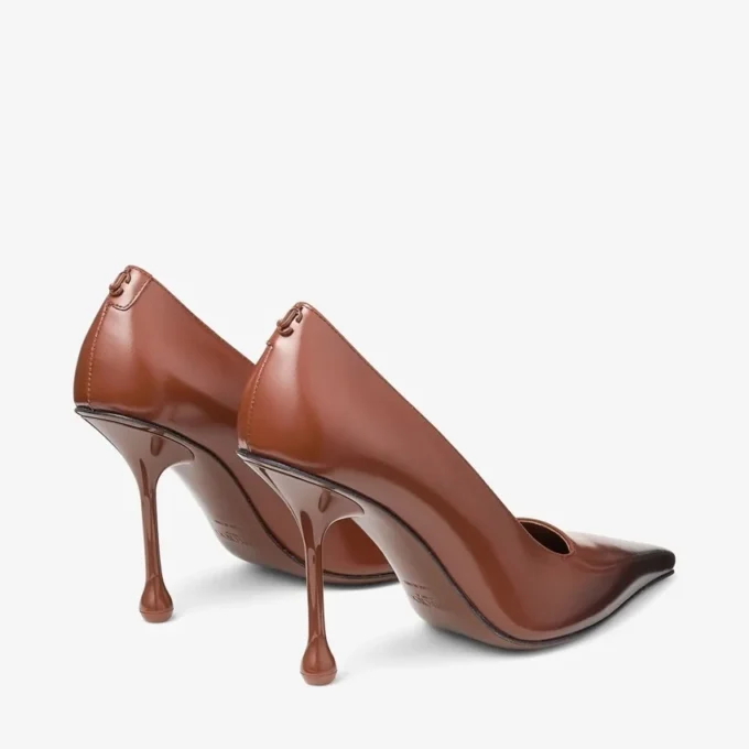 Ixia 95 cognackleurige pumps van gespoten spazzolato-leer Ixia 95 cognackleurige pumps van gespoten spazzolato-leer