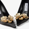 Ixia 95 Zwarte satijnen pumps met bloemen Ixia 95 Zwarte satijnen pumps met bloemen