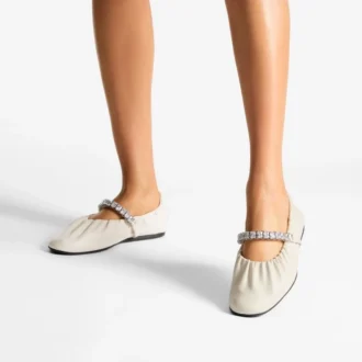 Jade Ballerina Latte Ballerina’s van zacht nappaleer met kristallen bandje