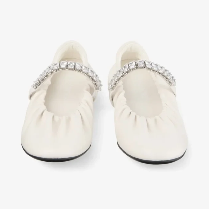 Jade Ballerina Latte Ballerina’s van zacht nappaleer met kristallen bandje Jade Ballerina Latte Ballerina’s van zacht nappaleer met kristallen bandje