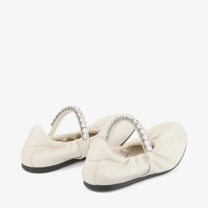 Jade Ballerina Latte Ballerina’s van zacht nappaleer met kristallen bandje Jade Ballerina Latte Ballerina’s van zacht nappaleer met kristallen bandje