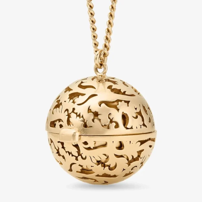 Lace Sphere-hanger Ketting met metalen bolhanger met gouden afwerking Lace Sphere-hanger Ketting met metalen bolhanger met gouden afwerking