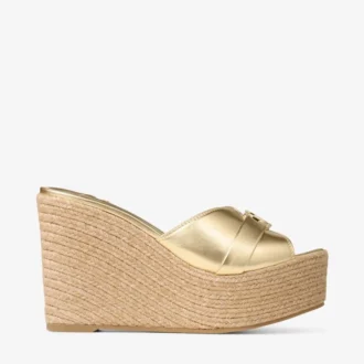 leda wedge 100 gouden metallic nappalederen muiltjes met sleehak 1 330x330 - Leda Wedge 100 Gouden metallic nappalederen muiltjes met sleehak
